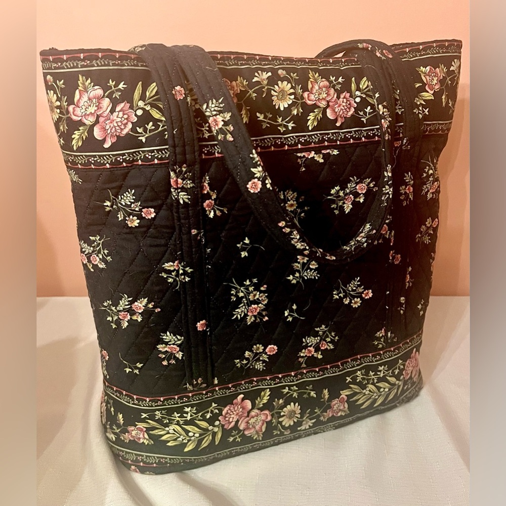 “VeraBradley”-Inspired Floral Black Quilted Tote Bag UEC - Picture 4 of 10